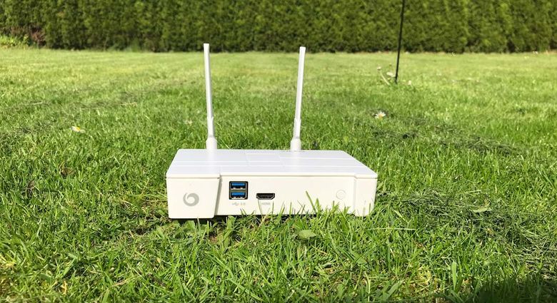 vilfo-router-på-gräsmatta